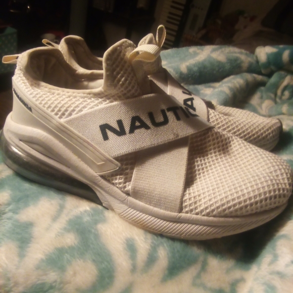 Nautica size 9 women's shoes - Picture 1 of 3